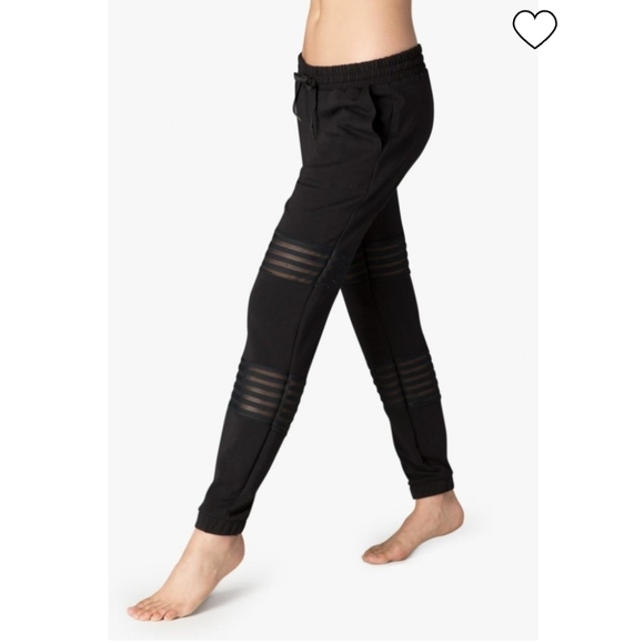 Beyond Yoga Off the Grid Black Sweaptants Size XS - Picture 2 of 10